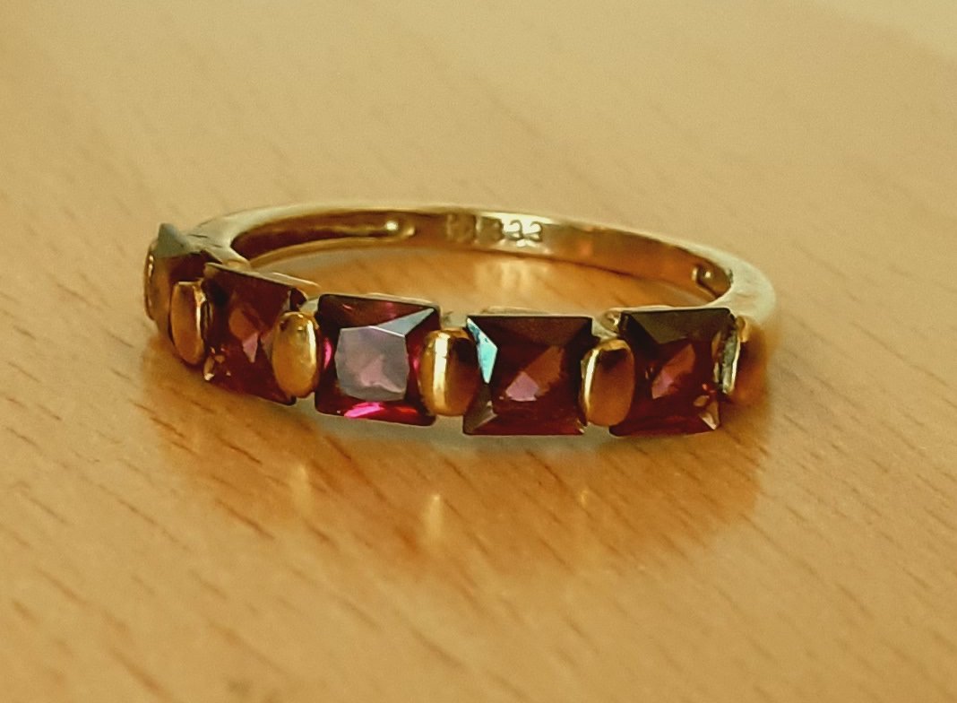 Gold 333 Ring 5 Steine violett ca. 1,87g – Foto 7