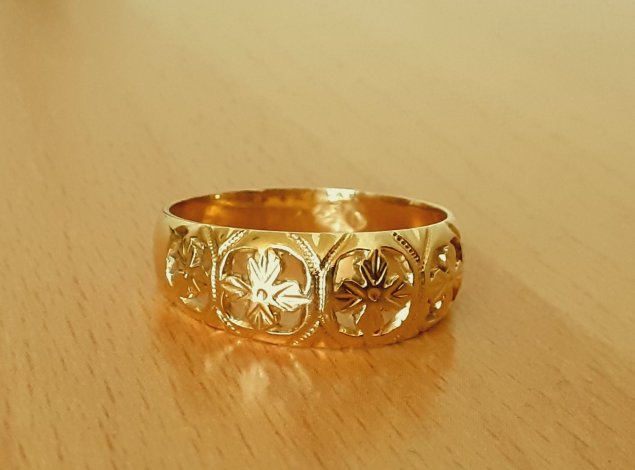 Gold 585 Ring Kreuzmuster ca. 3,64g