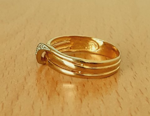 Gold 333 Ring 3 Steine weiß ca. 2,39g – Foto 3